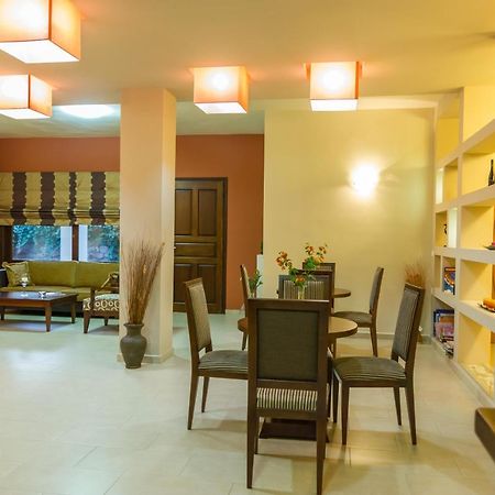 Polichni Hotel Leonidio Bagian luar foto