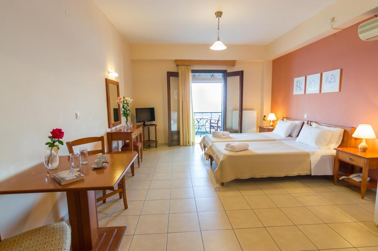 Polichni Hotel Leonidio Bagian luar foto